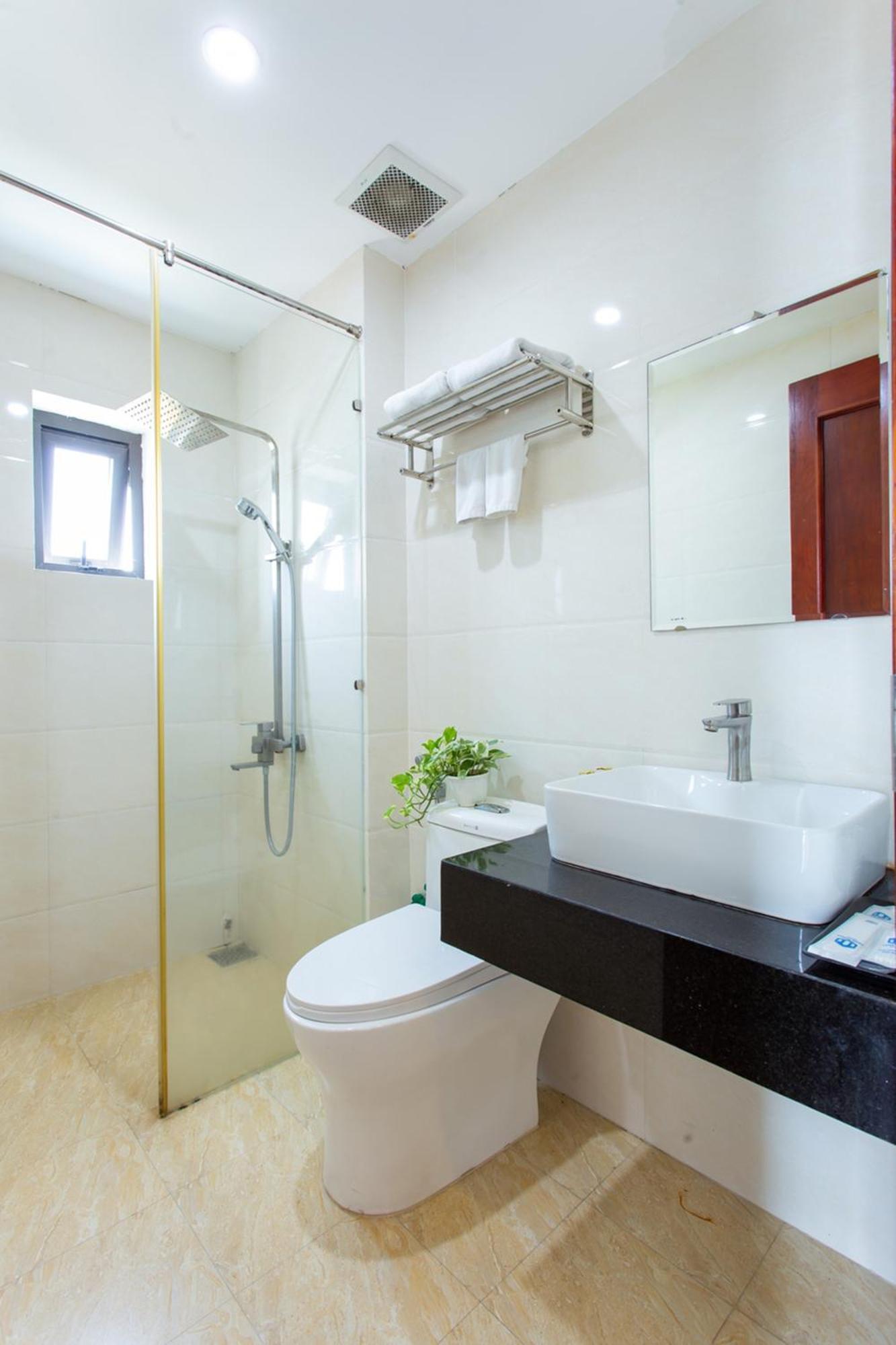 Toan Thang Beach Hotel Дананг Екстериор снимка